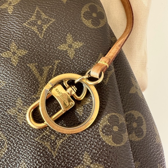 Louis Vuitton Artsy MM - Picture 13 of 15